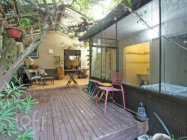 Casa com 220m², 4 dormitórios, 1 suíte, 1 vaga, São João em Porto Alegre