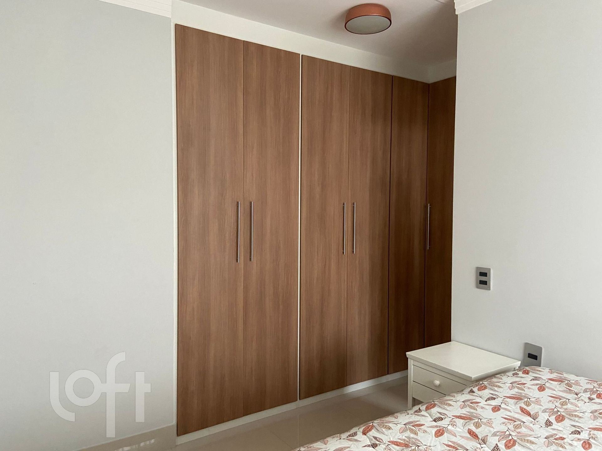 Apartamento à venda com 2 quartos, 68m² - Foto 2