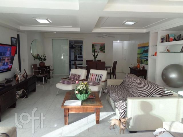 Apartamento com 125m², 3 dormitórios, 1 suíte, 1 vaga, Moinhos de Vento em Porto Alegre