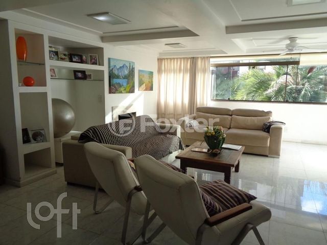 Apartamento com 125m², 3 dormitórios, 1 suíte, 1 vaga, Moinhos de Vento em Porto Alegre