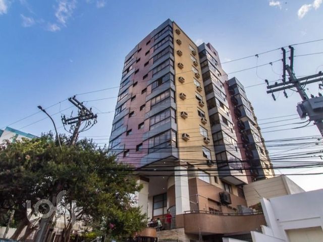 Apartamento com 86m², 2 dormitórios, 1 suíte, 2 vagas, Três Figueiras em Porto Alegre