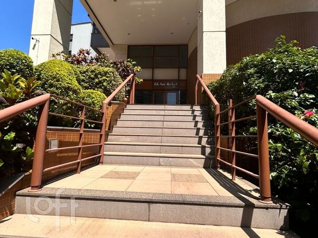 Apartamento com 86m², 2 dormitórios, 1 suíte, 2 vagas, Três Figueiras em Porto Alegre