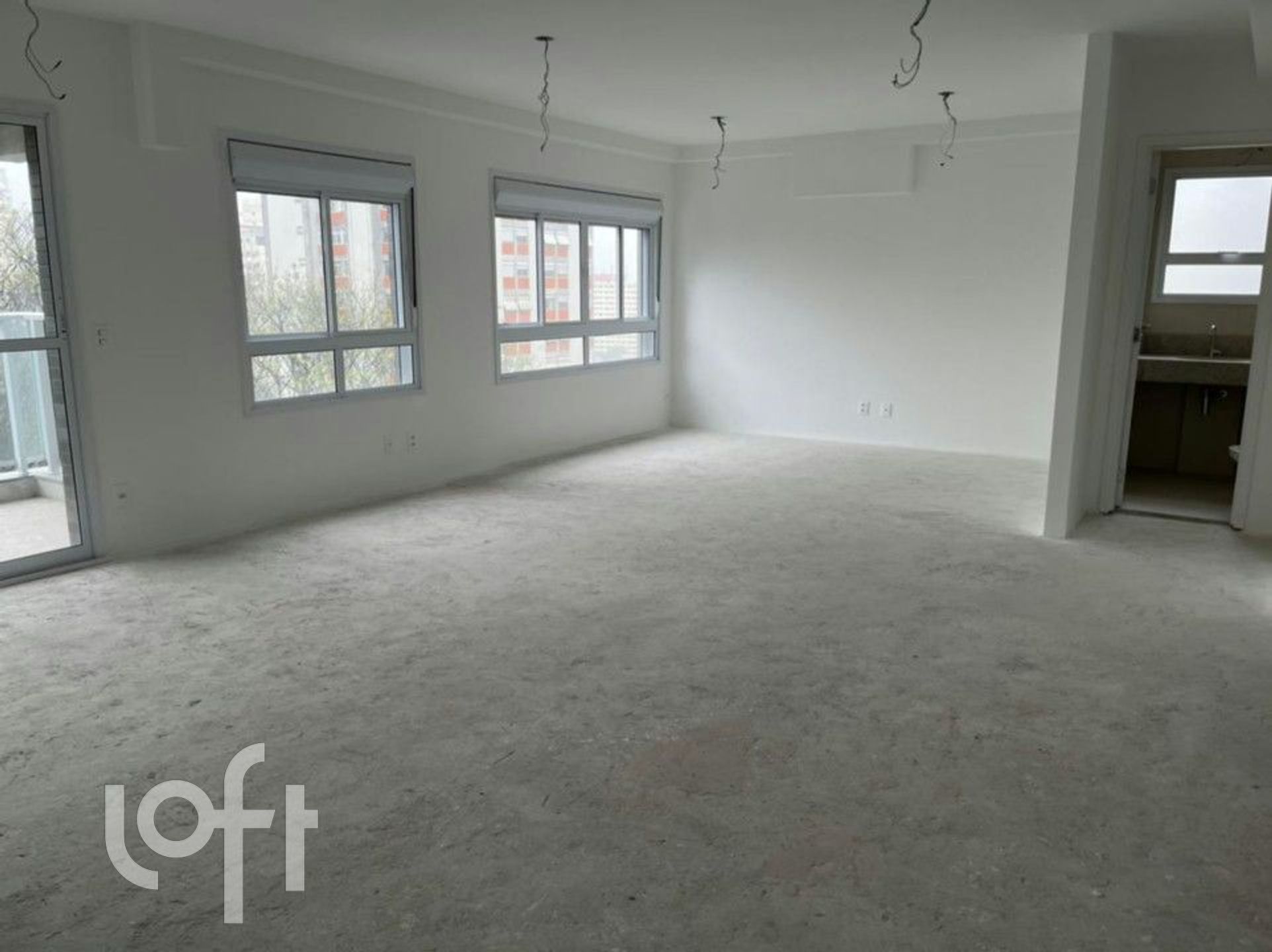 Apartamento à venda com 3 quartos, 131m² - Foto 1