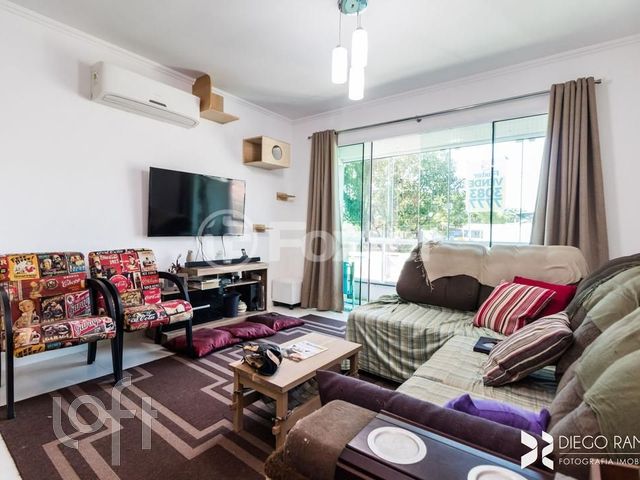 Apartamento com 80m², 2 dormitórios, 1 suíte, 1 vaga, Vila Ipiranga em Porto Alegre