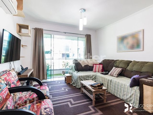 Apartamento com 80m², 2 dormitórios, 1 suíte, 1 vaga, Vila Ipiranga em Porto Alegre