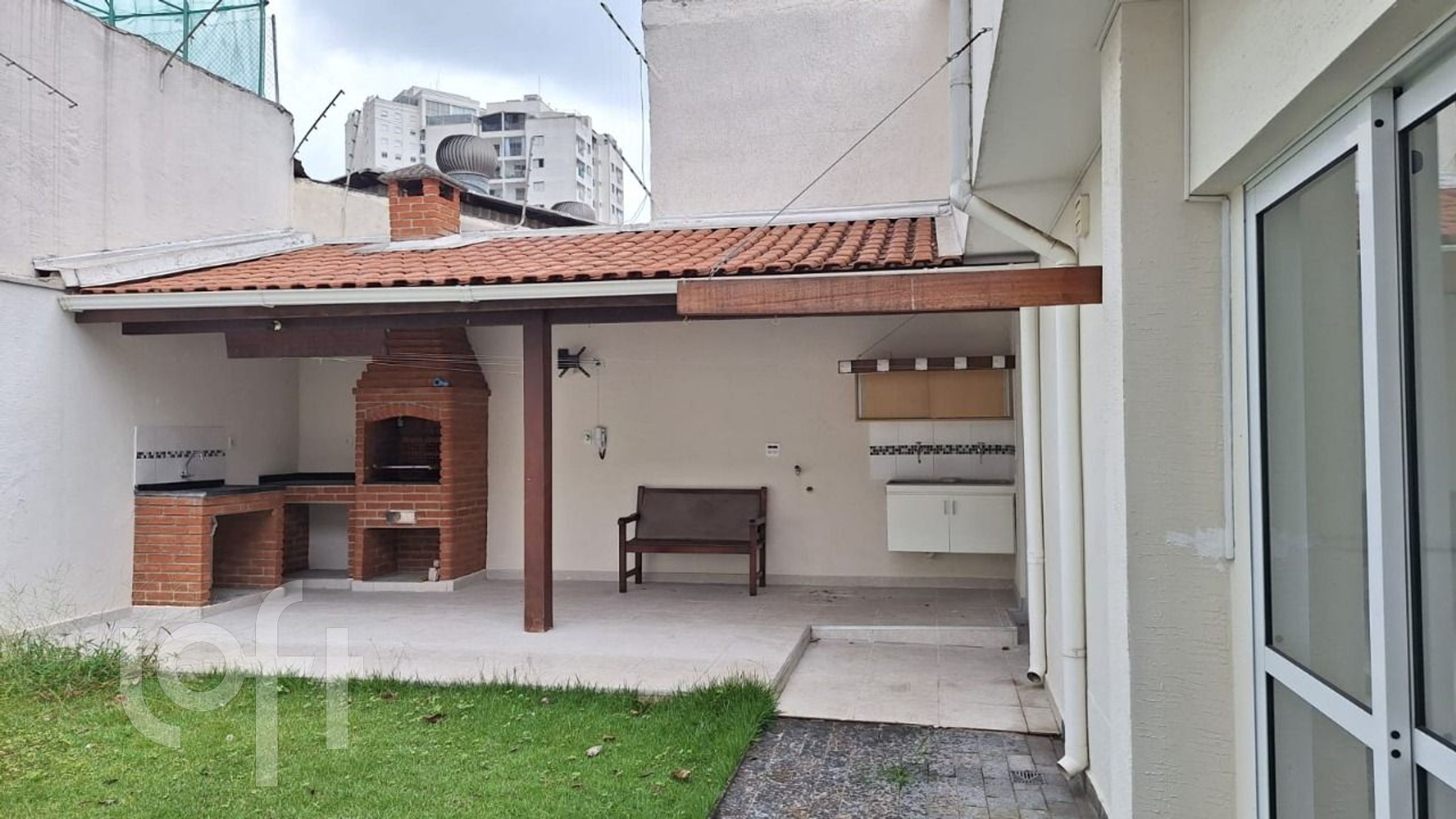 Casa à venda com 5 quartos, 300m² - Foto 7