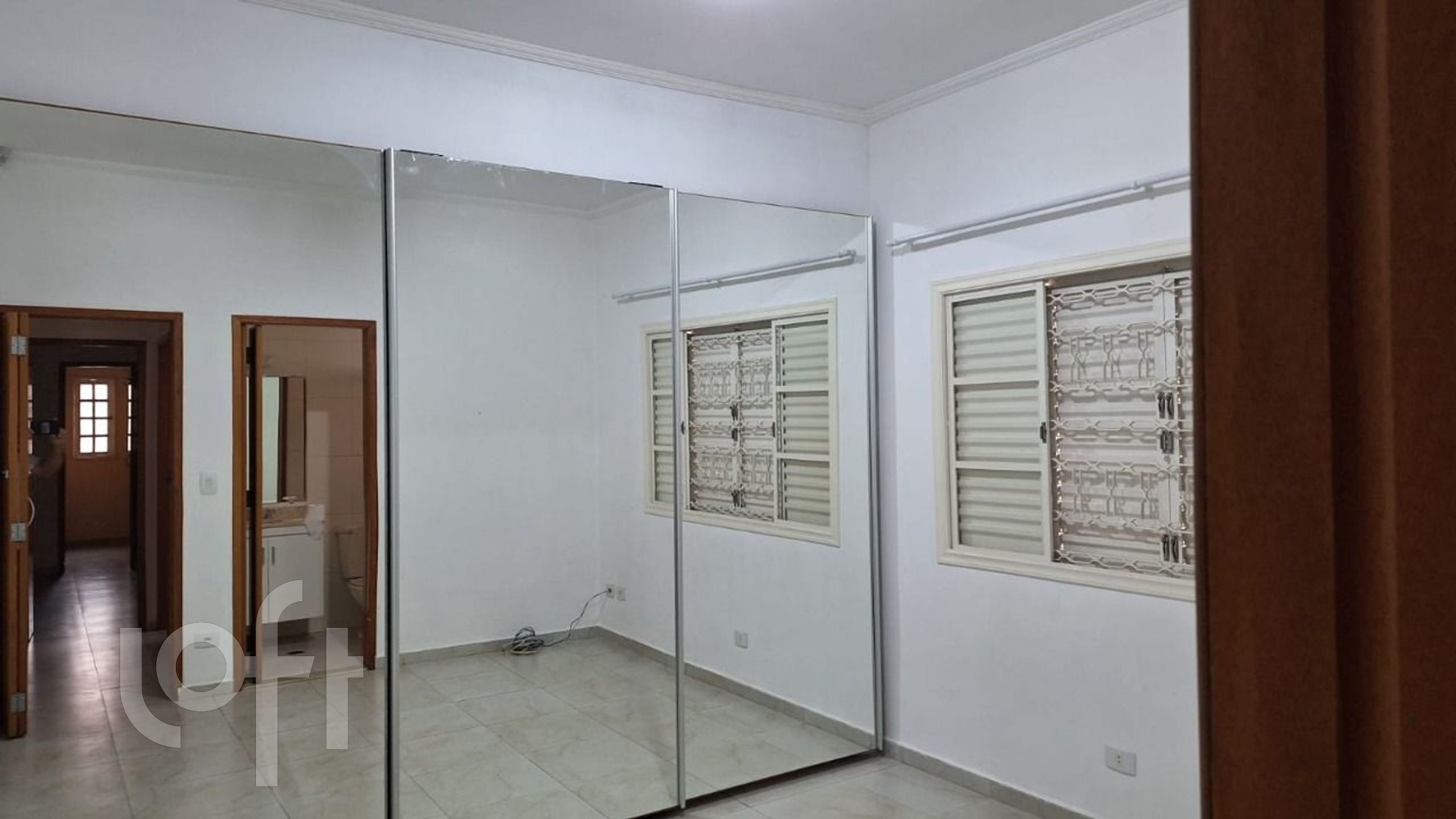 Casa à venda com 5 quartos, 300m² - Foto 11