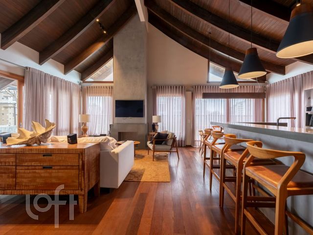 Apartamento com 373m², 3 dormitórios, 3 suítes, 2 vagas, Petrópolis em Porto Alegre