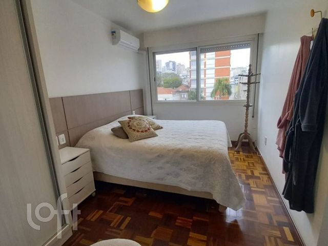 Apartamento com 74m², 2 dormitórios, 1 suíte, 1 vaga, Floresta em Porto Alegre