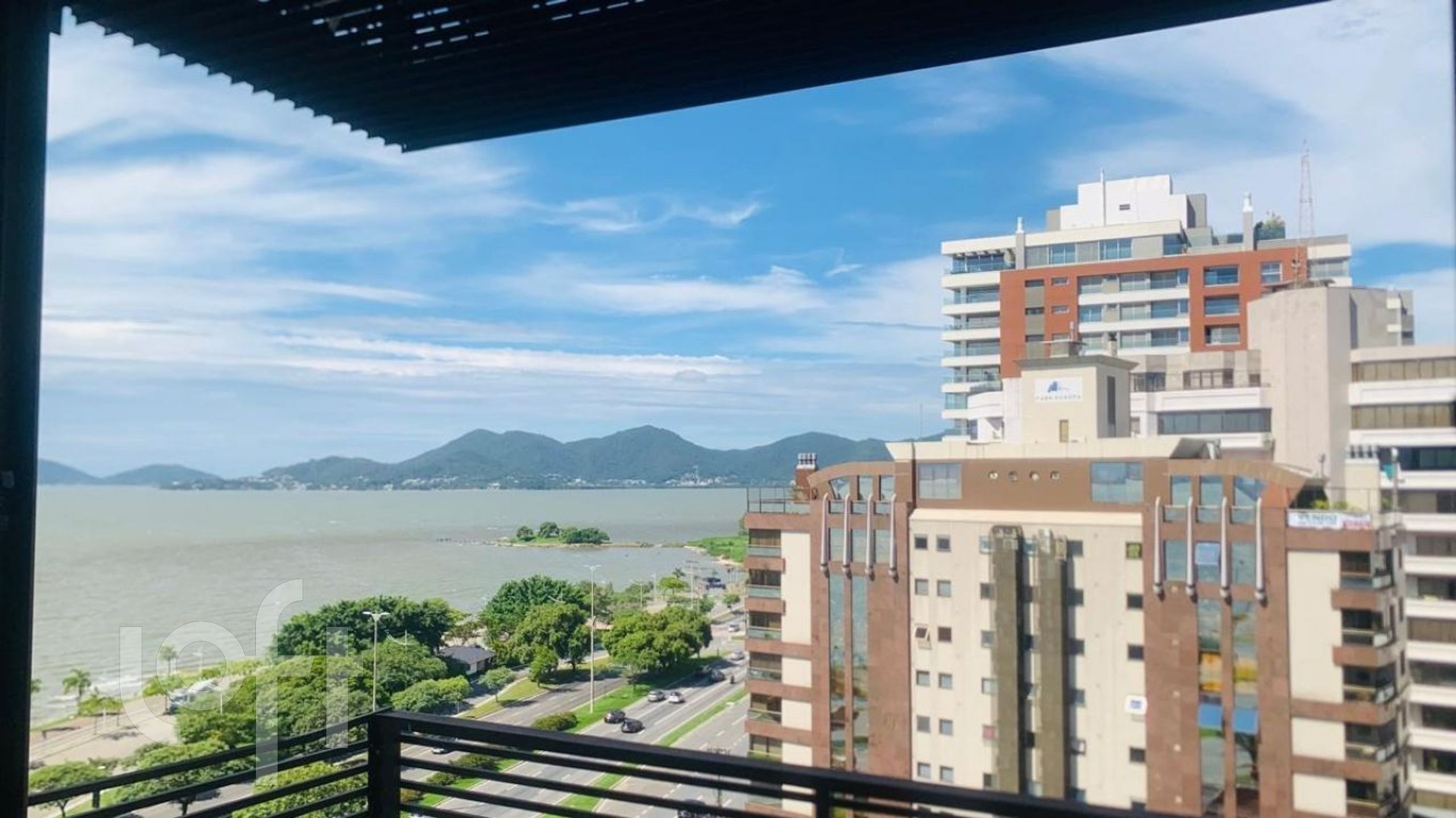 Apartamentos com 166m², 4 quartos, 2 suítes, 2 garagens, no bairro Agronômica em Florianópolis