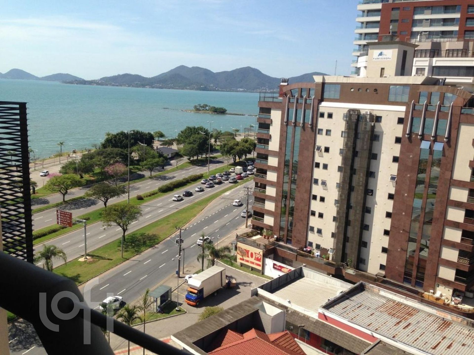 Apartamentos com 166m², 4 quartos, 2 suítes, 2 garagens, no bairro Agronômica em Florianópolis