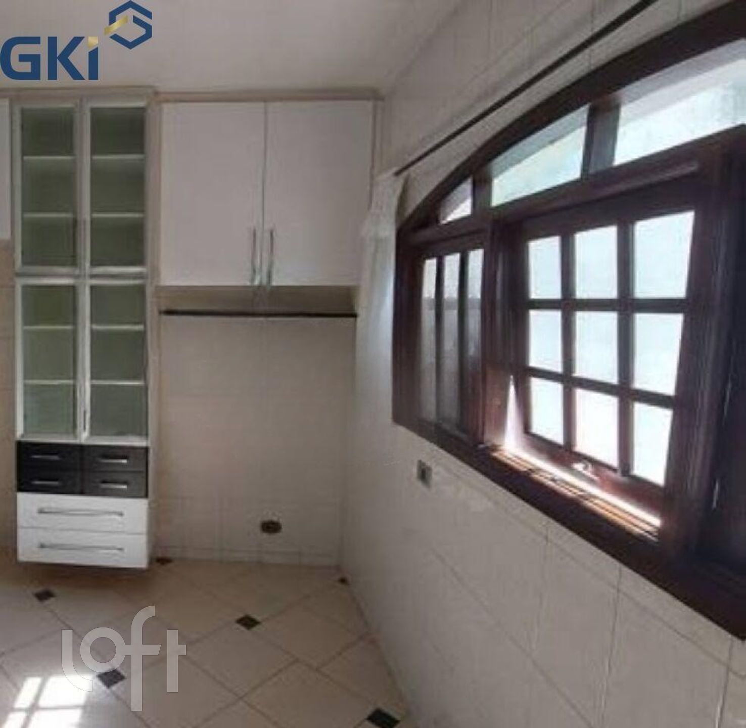 Casa à venda com 4 quartos, 264m² - Foto 17