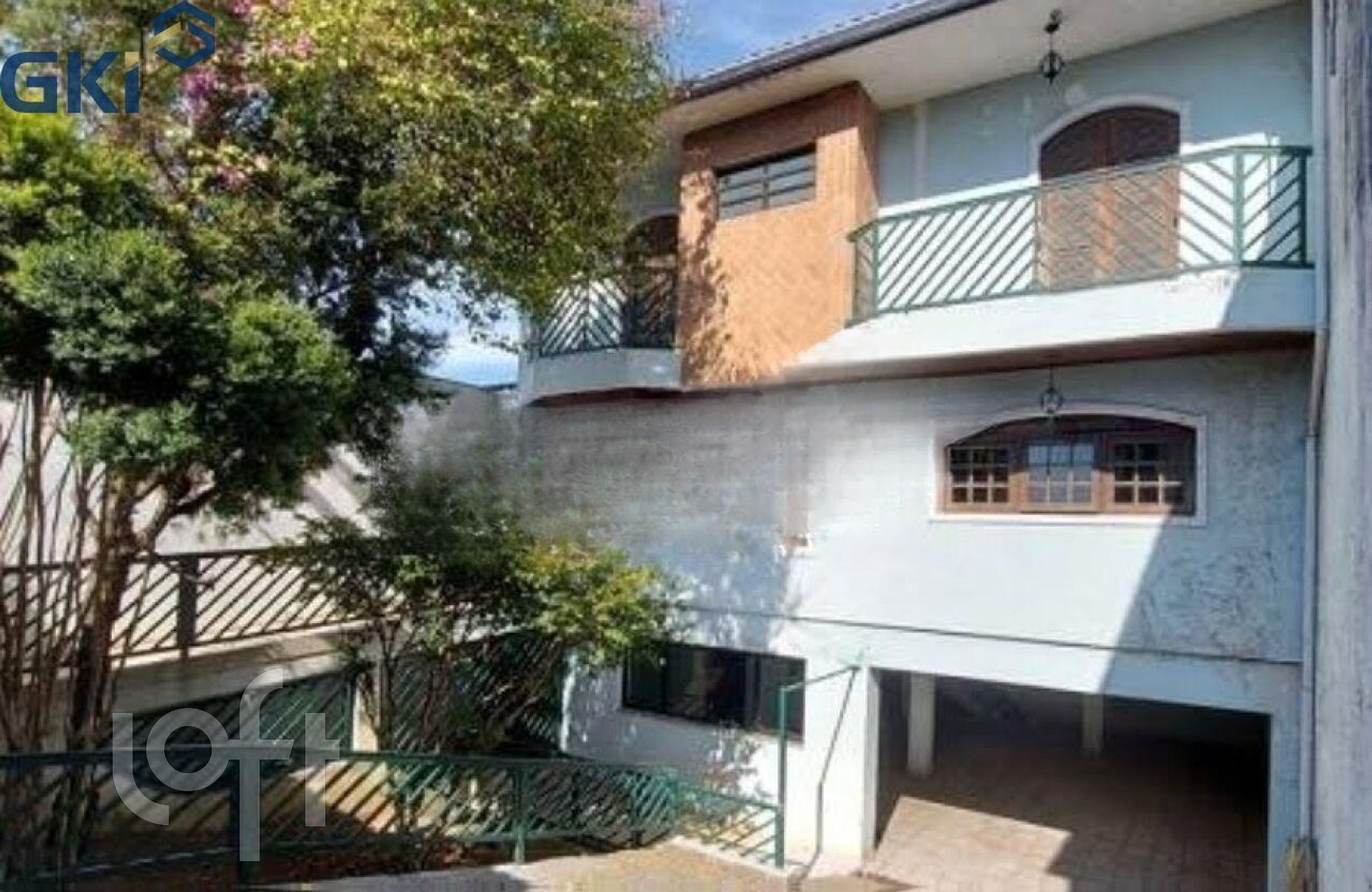 Casa à venda com 4 quartos, 264m² - Foto 2