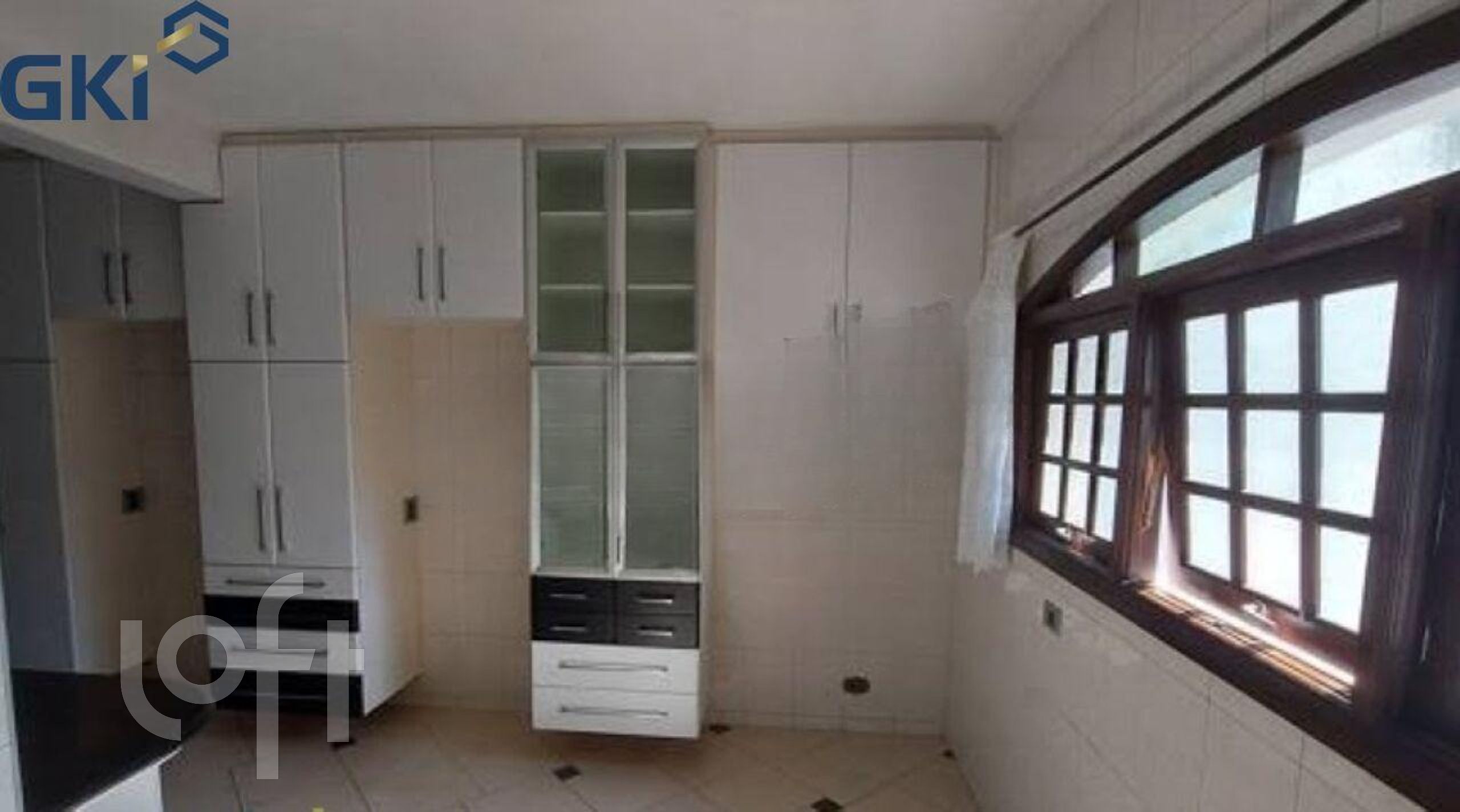 Casa à venda com 4 quartos, 264m² - Foto 18