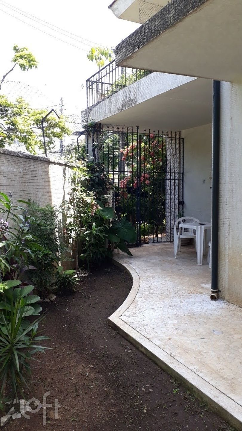 Casa à venda com 3 quartos, 370m² - Foto 11