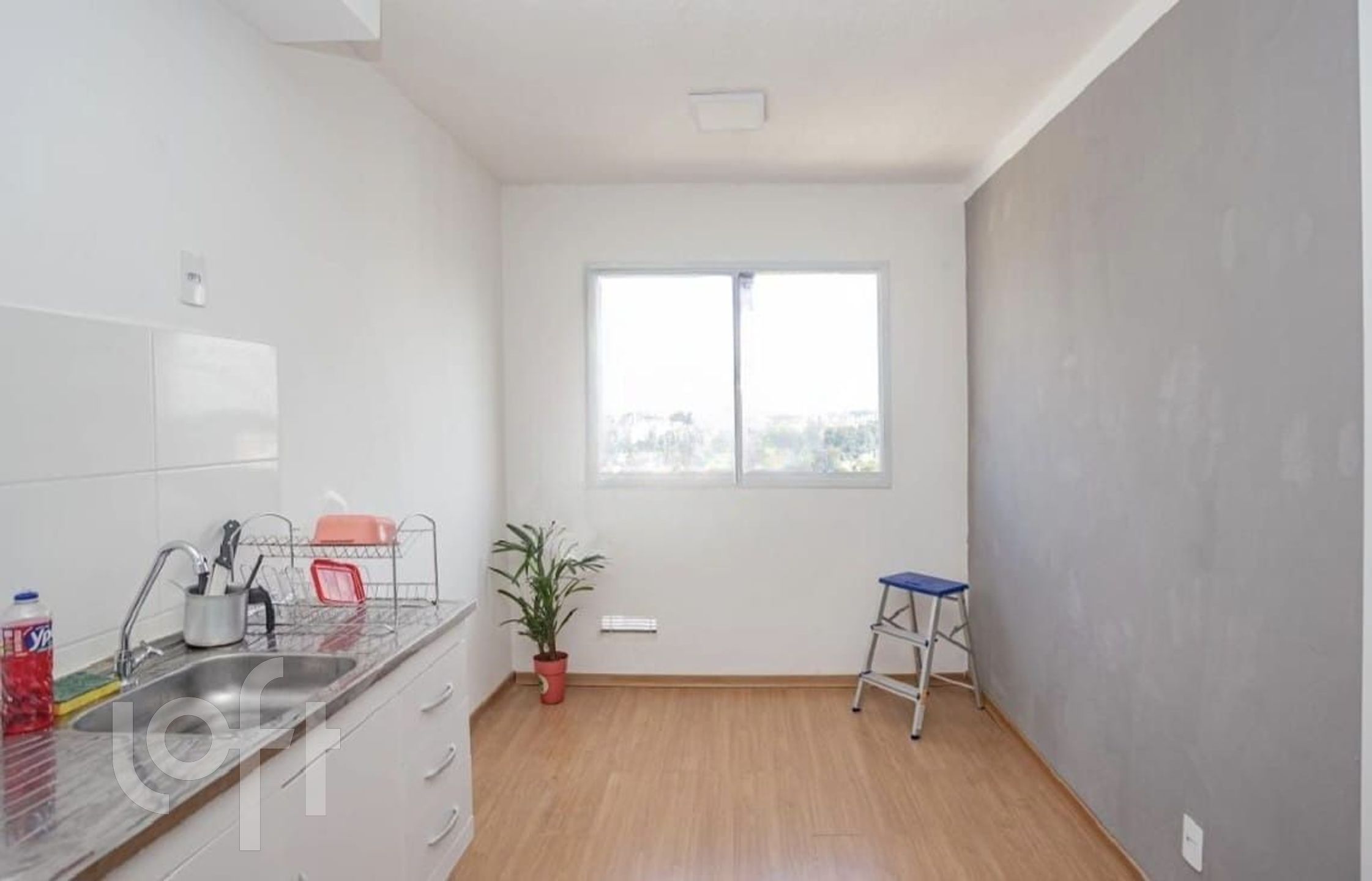 Apartamento à venda com 1 quarto, 24m² - Foto 1