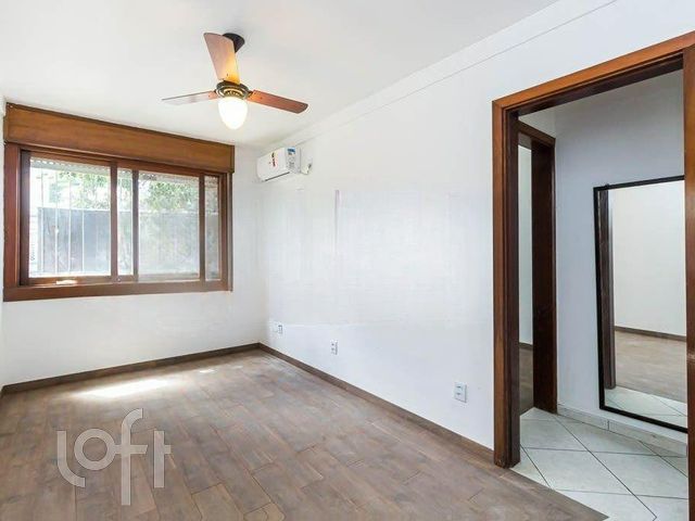 Apartamento com 53m², 2 dormitórios, 2 vagas, Petrópolis em Porto Alegre