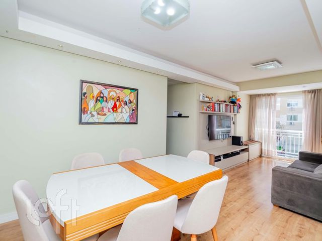 Apartamento com 74m², 3 dormitórios, 1 suíte, 1 vaga, Vila Ipiranga em Porto Alegre