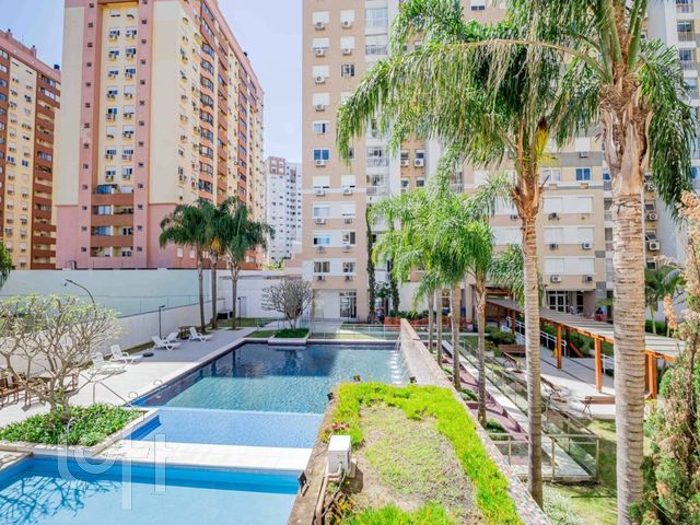 Apartamento com 74m², 3 dormitórios, 1 suíte, 1 vaga, Vila Ipiranga em Porto Alegre