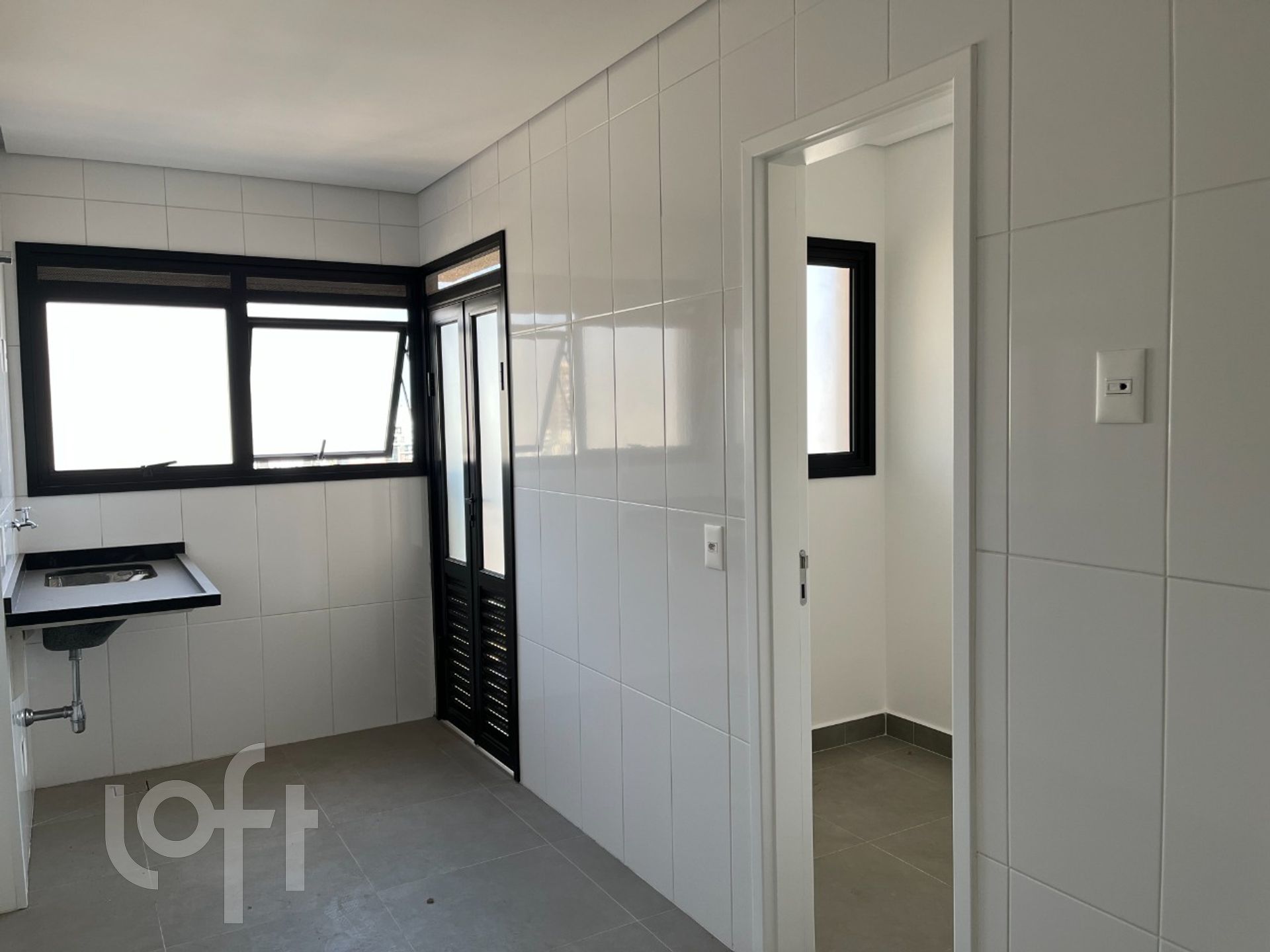 Apartamento à venda com 3 quartos, 227m² - Foto 15