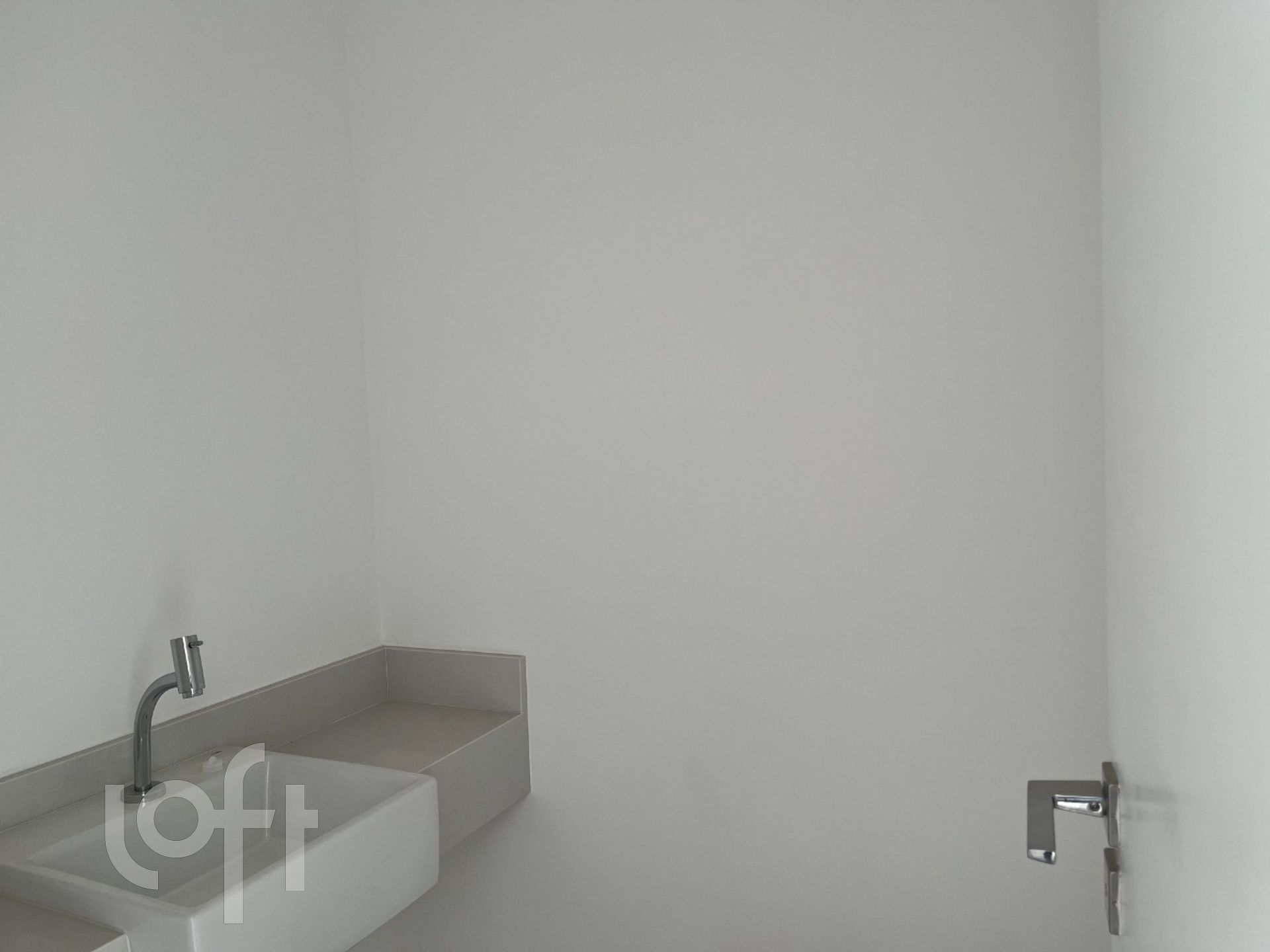 Apartamento à venda com 3 quartos, 227m² - Foto 8