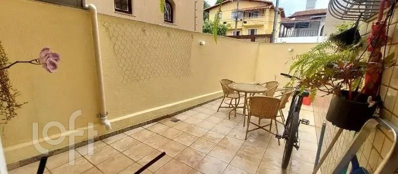 Apartamento à venda com 3 quartos, 123m² - Foto 2