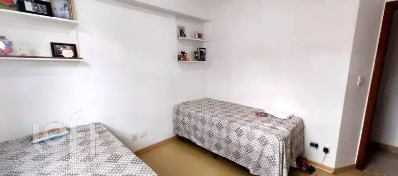 Apartamento à venda com 3 quartos, 123m² - Foto 5