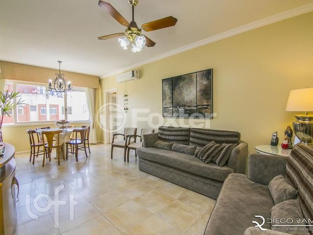 Apartamento com 117m², 3 dormitórios, 1 suíte, 2 vagas, Petrópolis em Porto Alegre