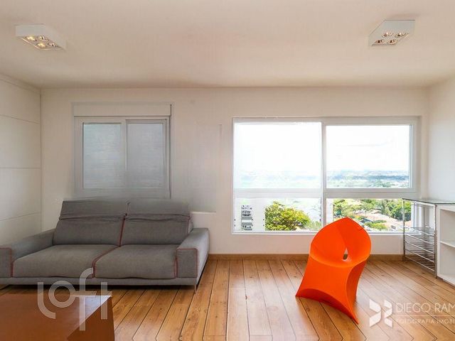 Apartamento com 84m², 2 dormitórios, 1 suíte, 2 vagas, Higienópolis em Porto Alegre