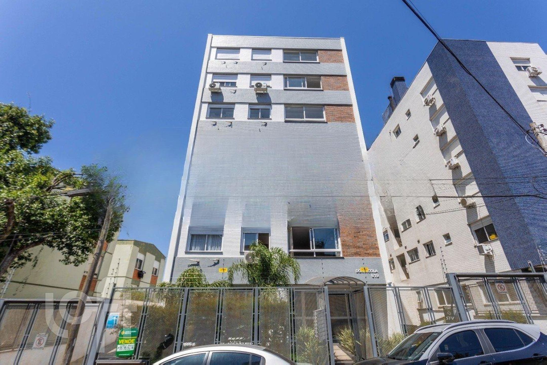 Apartamento com 66m², 2 dormitórios, 1 suíte, 2 vagas, Petrópolis em Porto Alegre