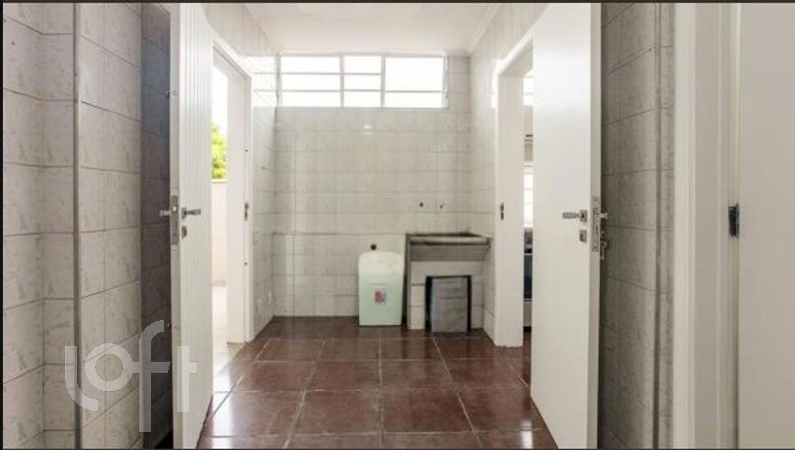 Casa à venda com 3 quartos, 300m² - Foto 14