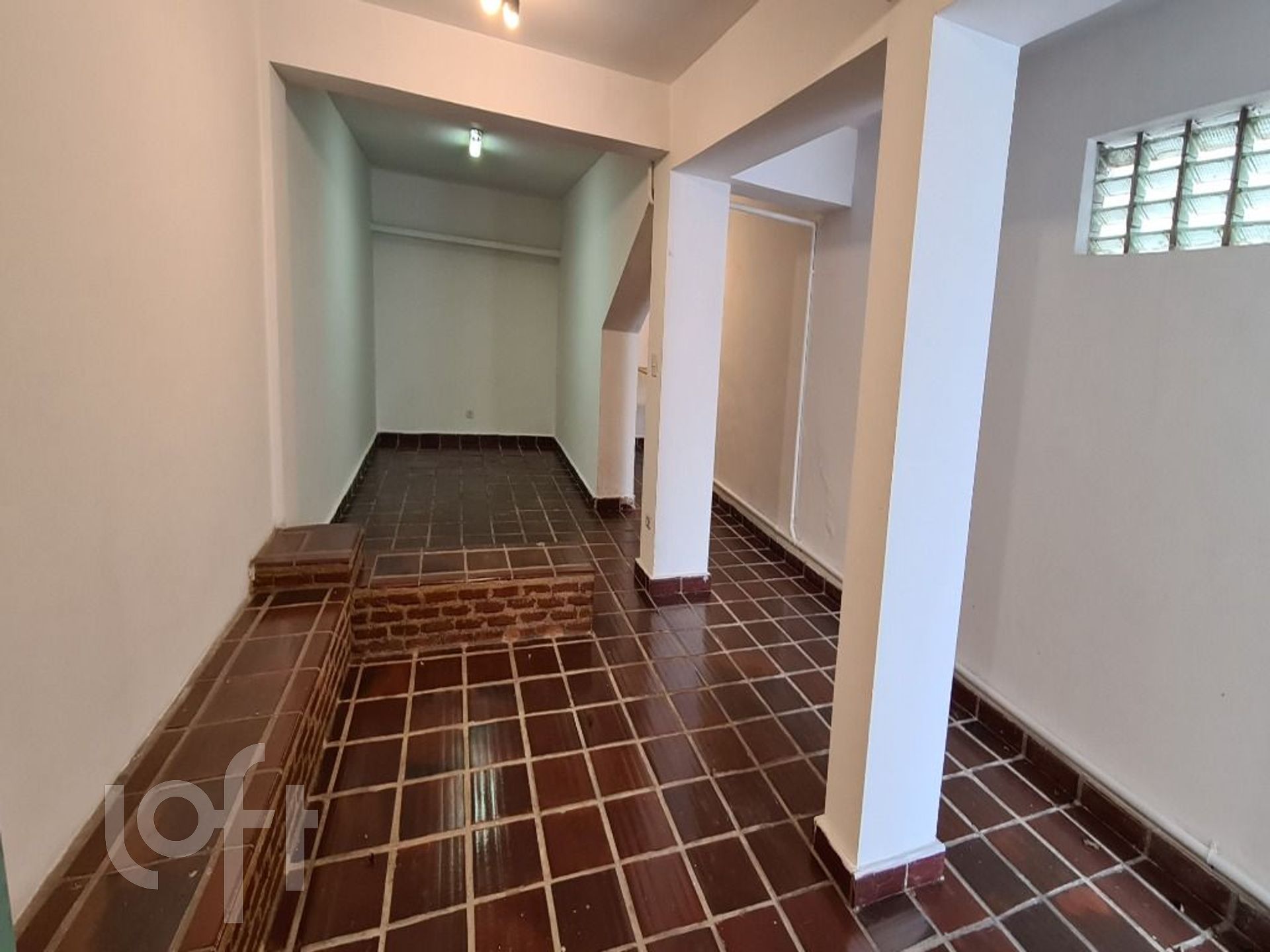 Casa à venda com 3 quartos, 231m² - Foto 3