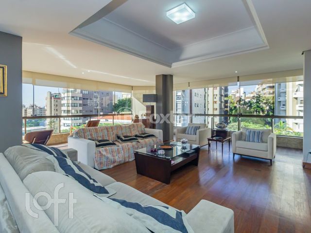 Apartamento com 244m², 3 dormitórios, 3 suítes, 3 vagas, Rio Branco em Porto Alegre
