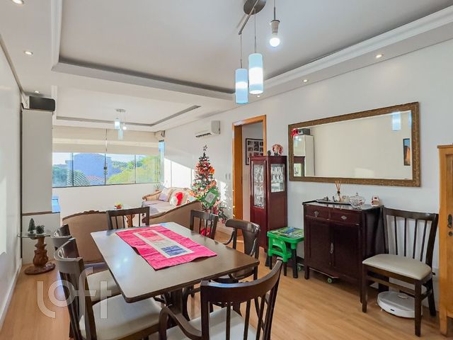 Apartamento com 90m², 3 dormitórios, 1 suíte, 2 vagas, Cristo Redentor em Porto Alegre