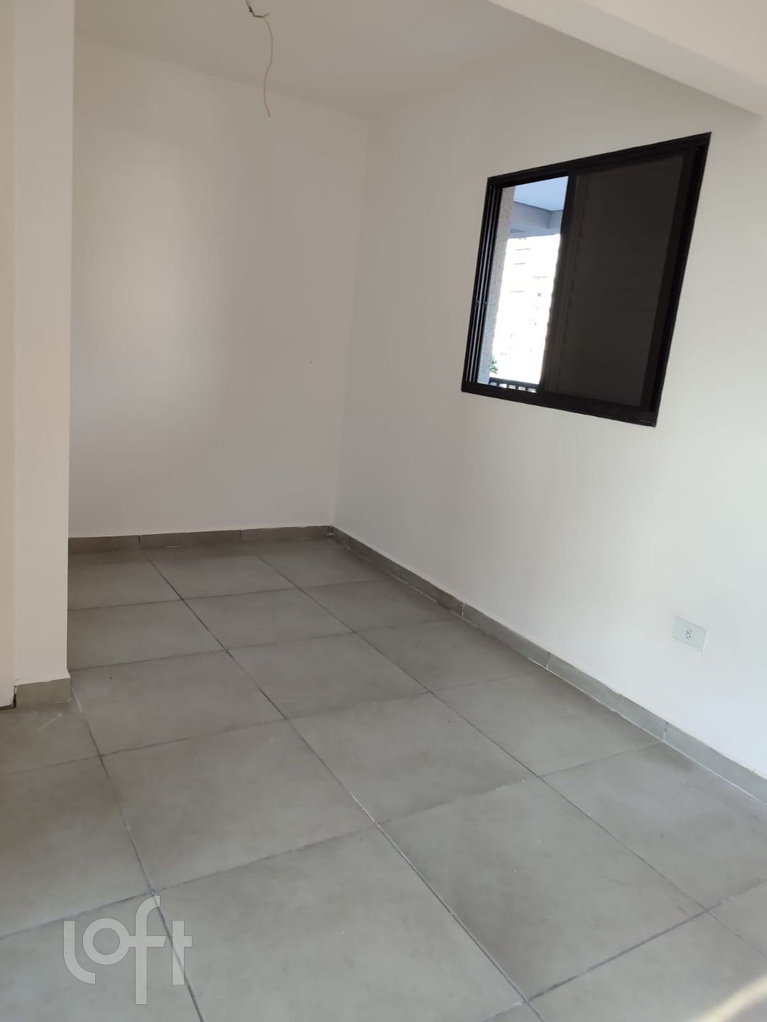 Apartamento à venda com 1 quarto, 30m² - Foto 2