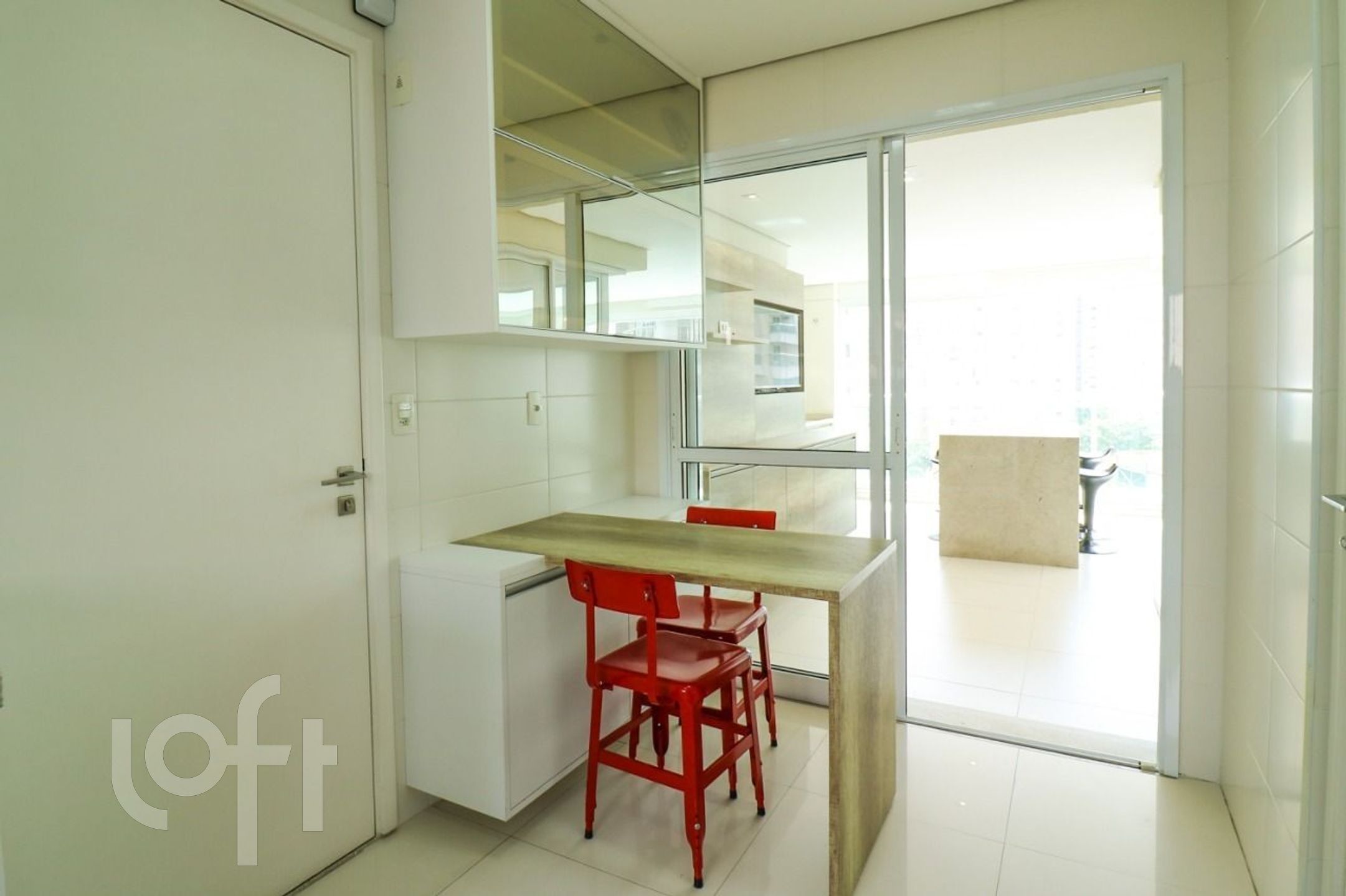 Apartamento à venda com 3 quartos, 157m² - Foto 8