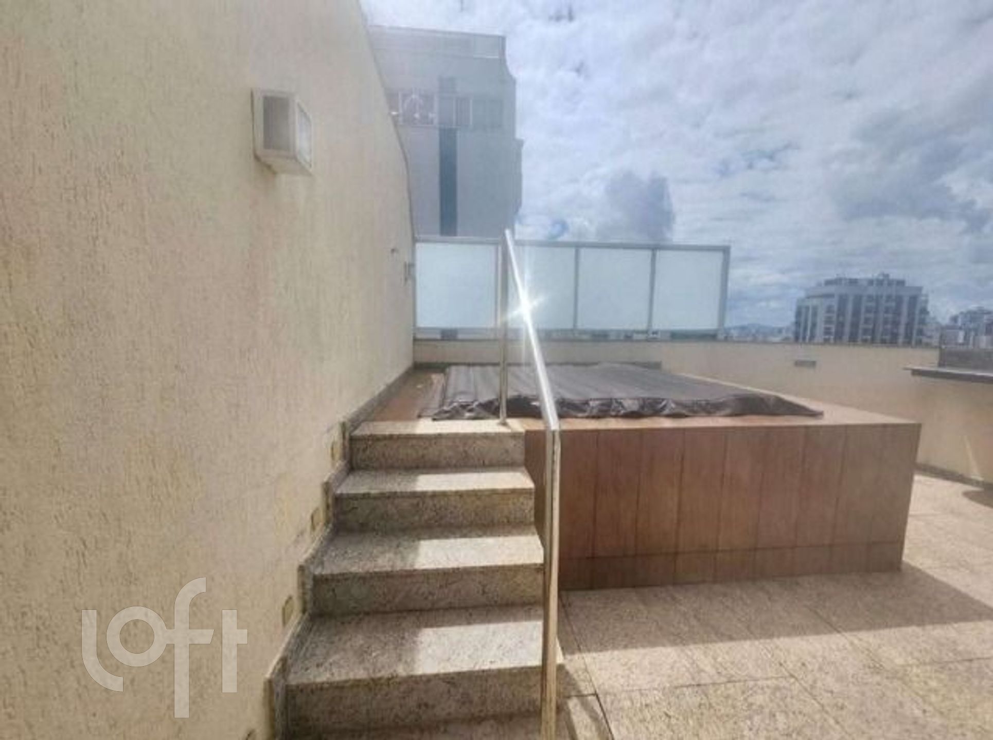 Apartamento à venda com 2 quartos, 147m² - Foto 3