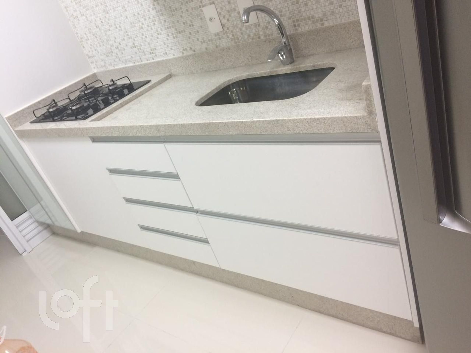 Apartamento à venda com 1 quarto, 57m² - Foto 5