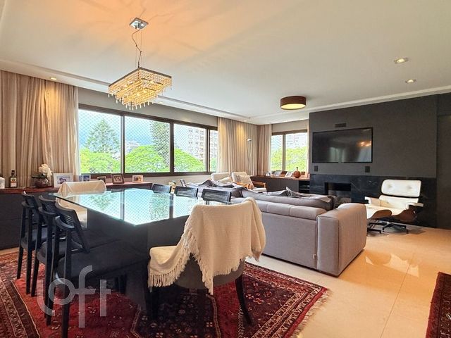 Apartamento com 119m², 3 dormitórios, 1 suíte, 3 vagas, Petrópolis em Porto Alegre