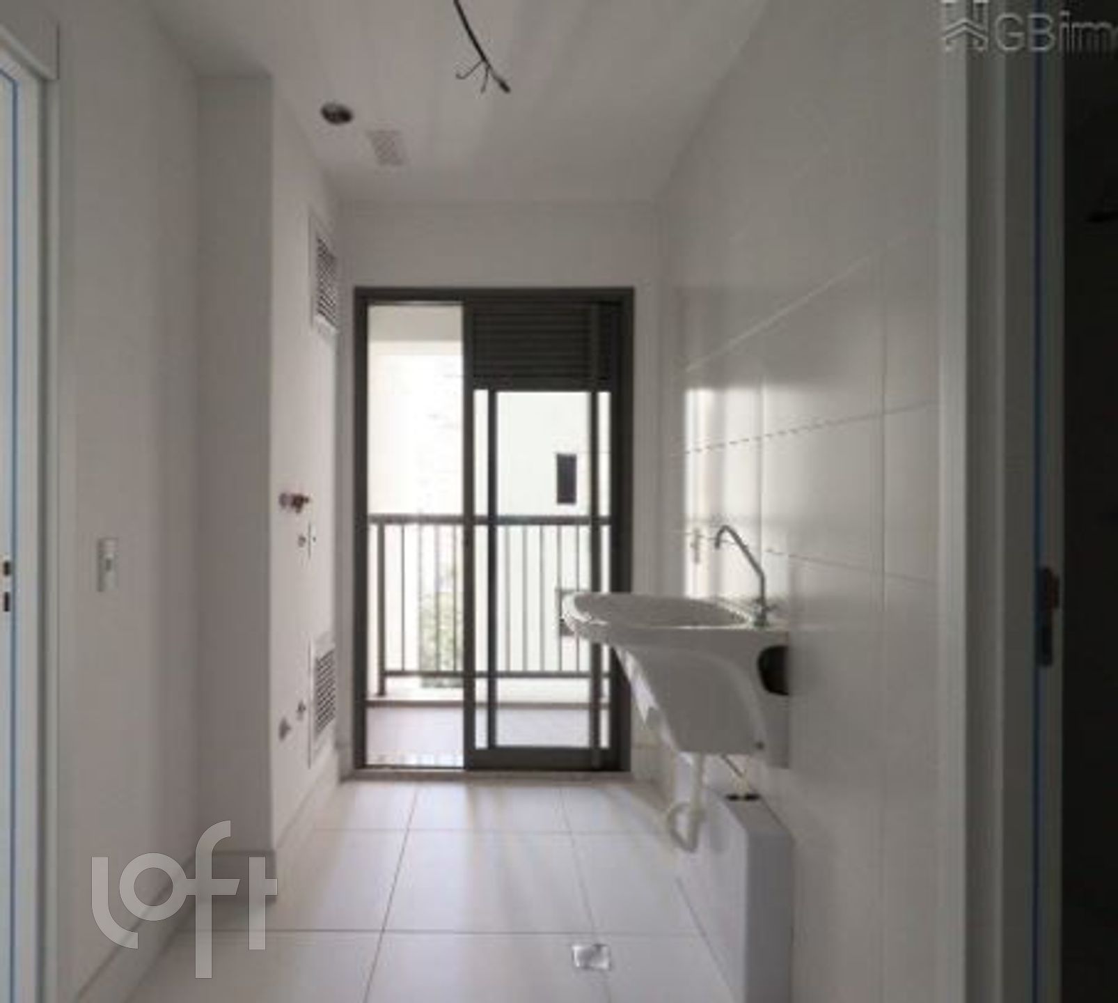 Apartamento à venda com 3 quartos, 144m² - Foto 3