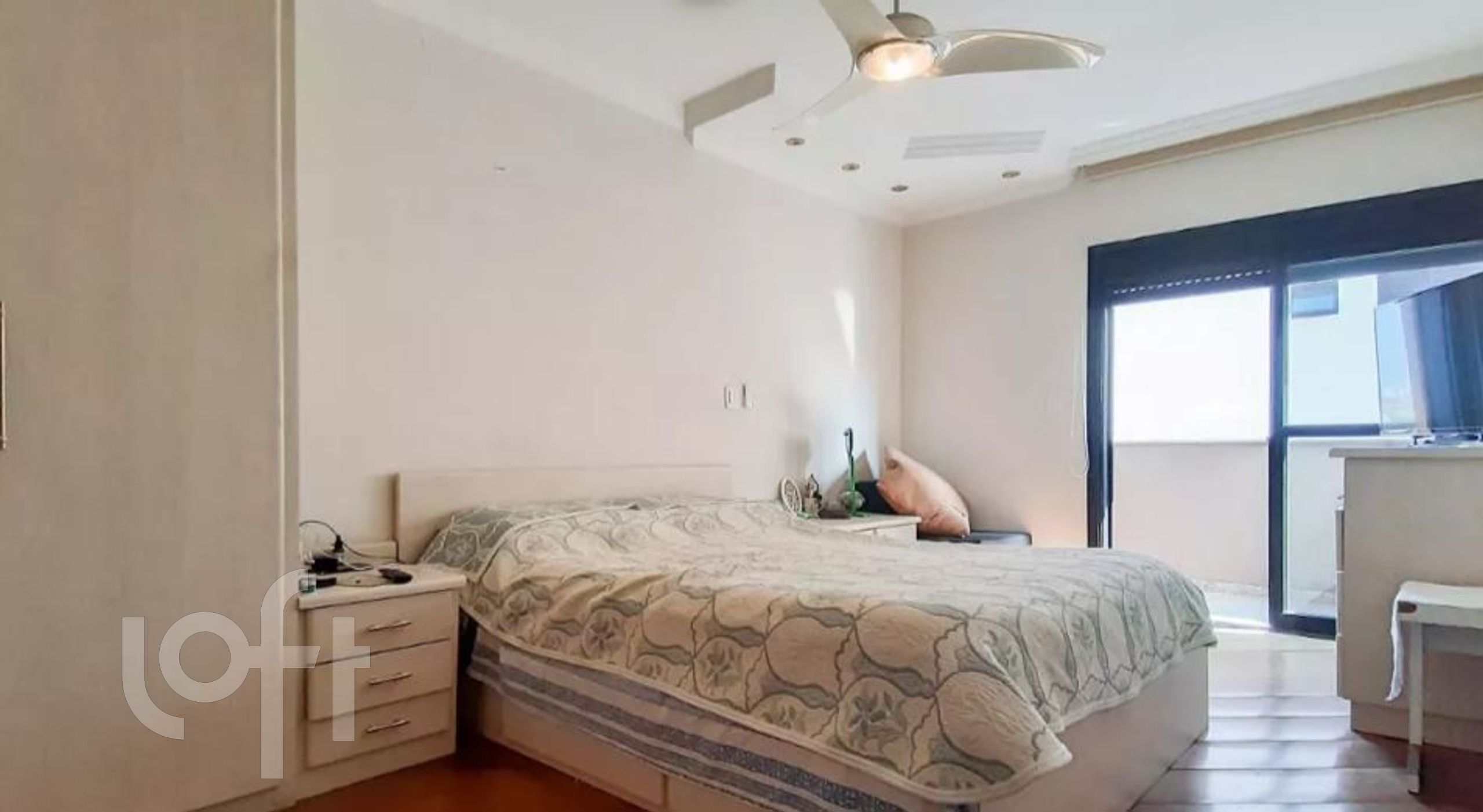 Apartamento à venda com 4 quartos, 200m² - Foto 16