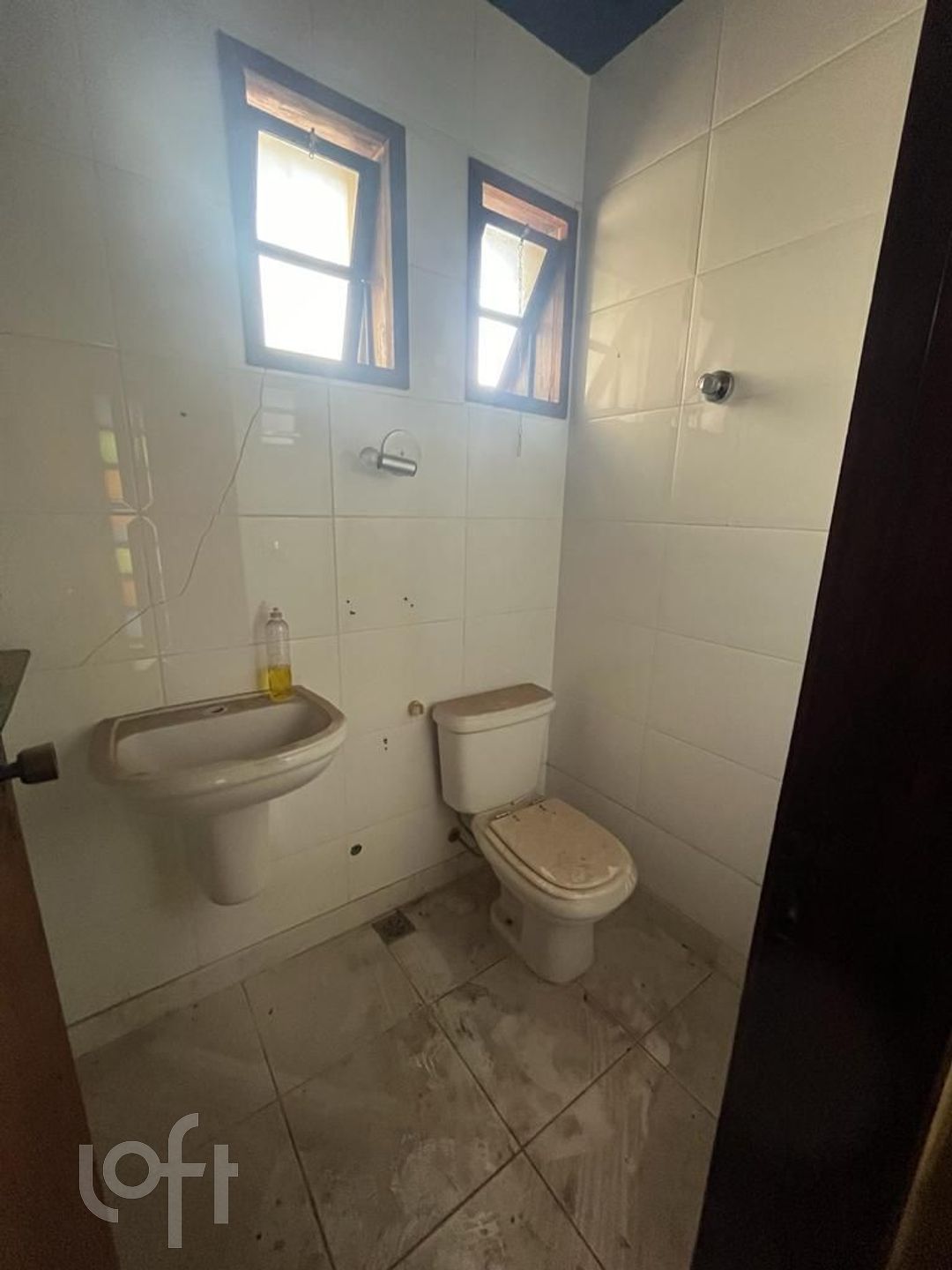 Casa à venda com 3 quartos, 279m² - Foto 14