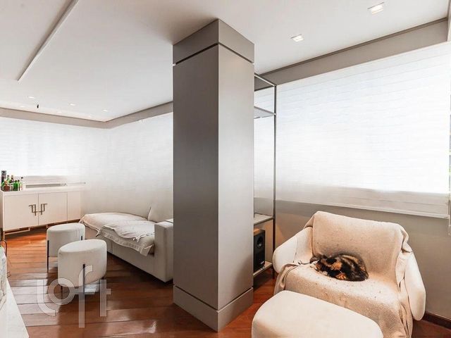 Apartamento com 207m², 3 dormitórios, 2 suítes, 2 vagas, Petrópolis em Porto Alegre