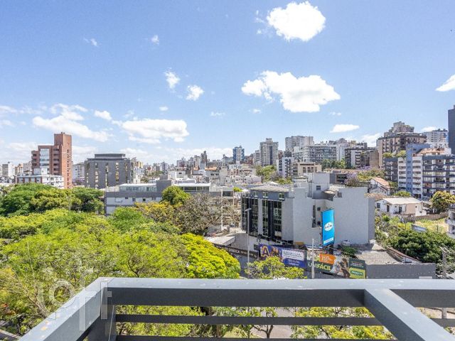Apartamento com 24m², 1 dormitório, 1 vaga, Rio Branco em Porto Alegre