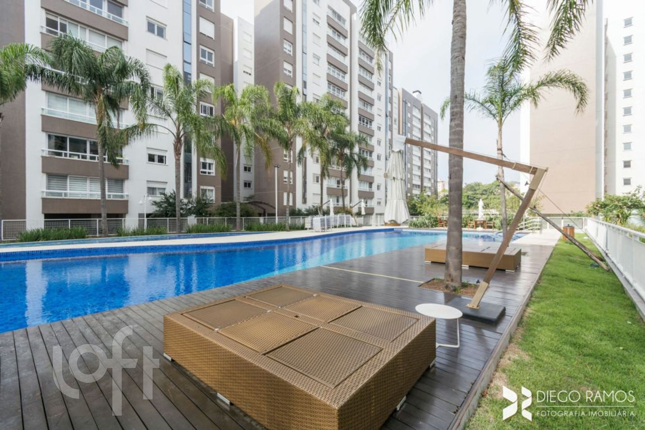 Apartamento com 127m², 3 dormitórios, 3 suítes, 2 vagas, Menino Deus em Porto Alegre