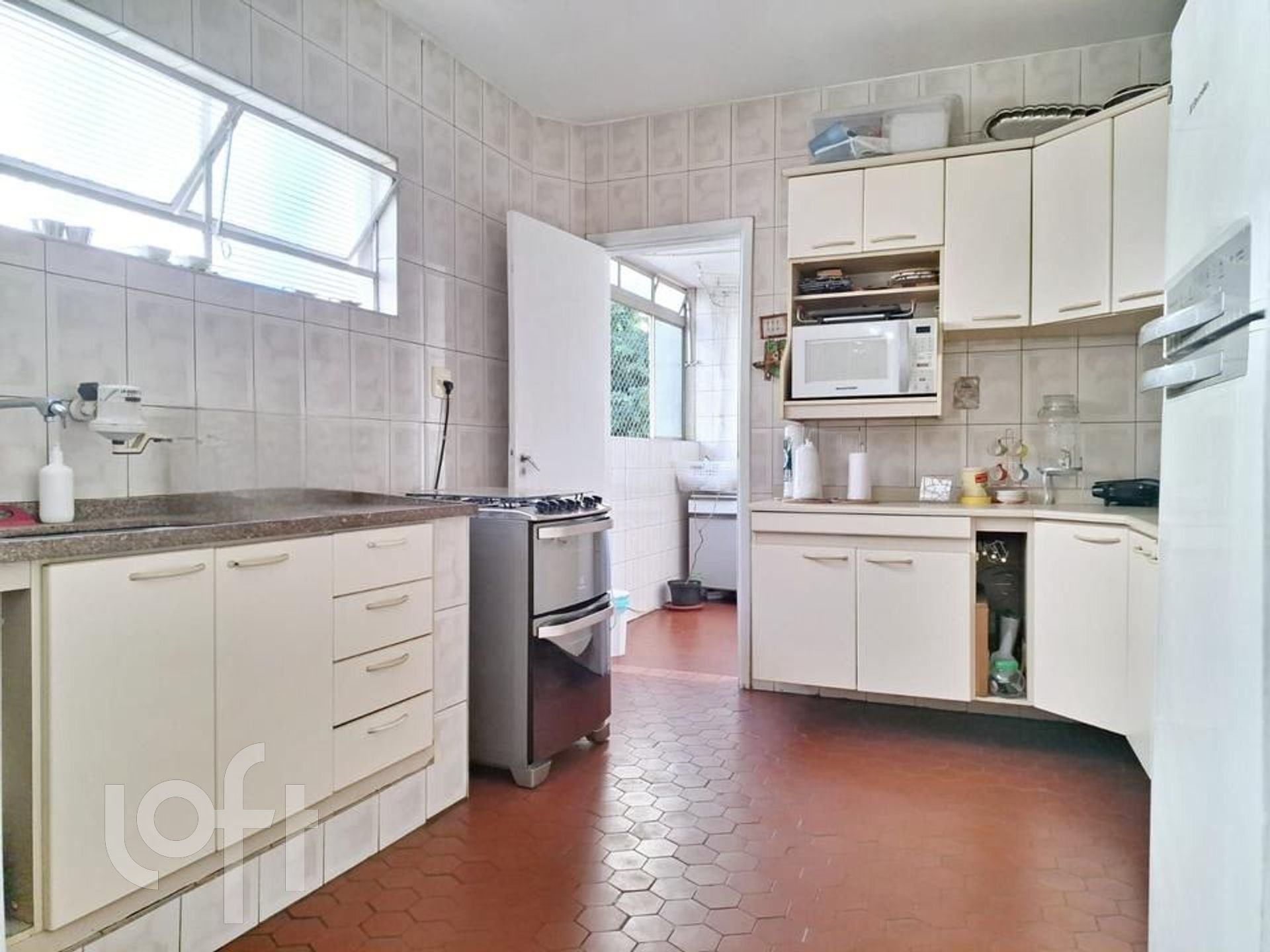 Apartamento à venda com 3 quartos, 134m² - Foto 8