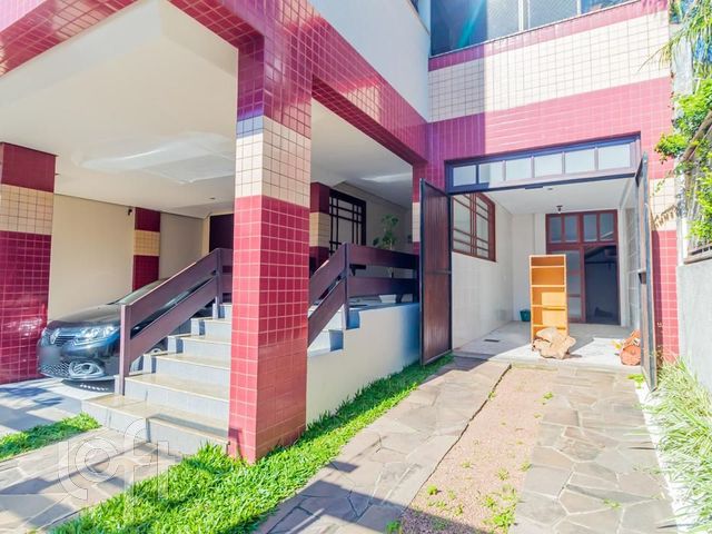 Apartamento com 113m², 3 dormitórios, 1 suíte, 2 vagas, Chácara das Pedras em Porto Alegre