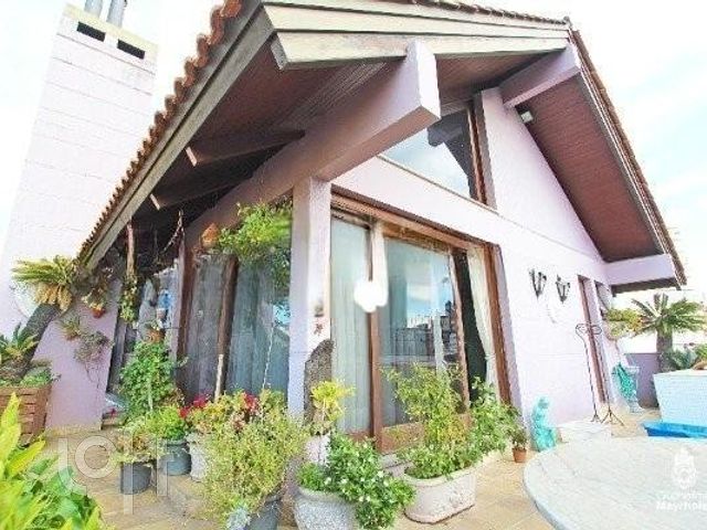 Apartamento com 550m², 4 dormitórios, 2 suítes, 4 vagas, Bela Vista em Porto Alegre