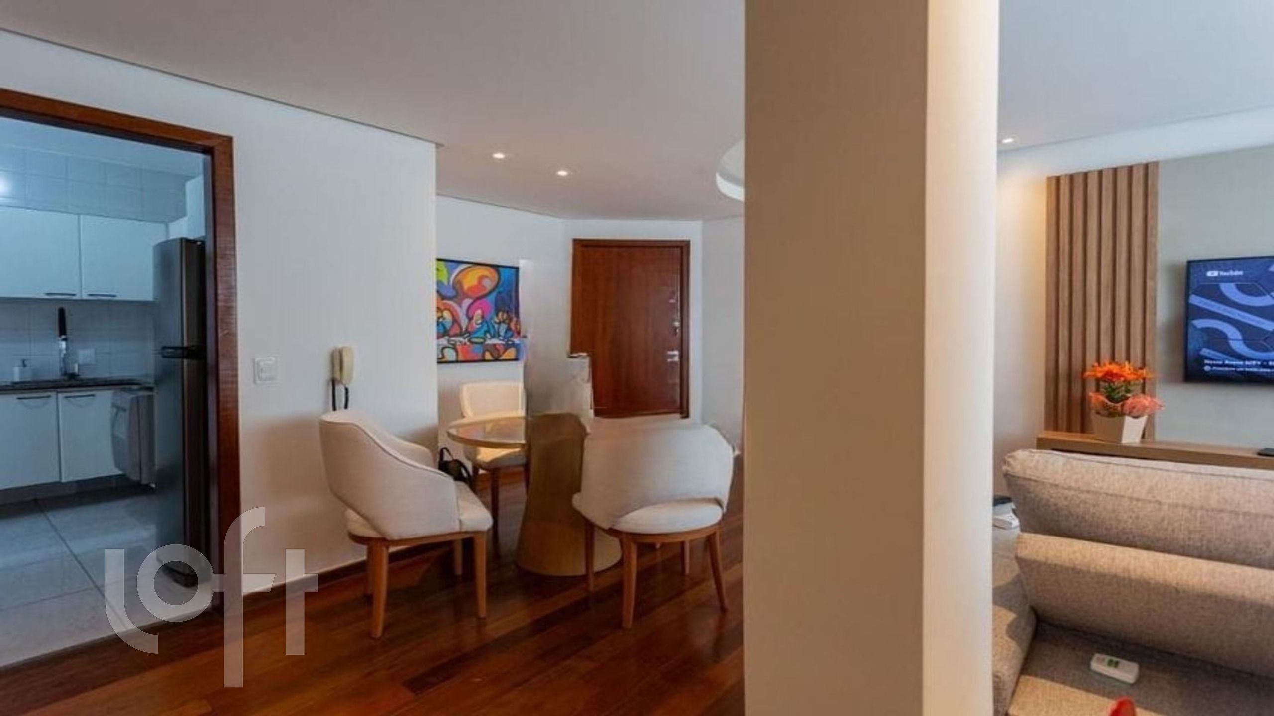 Apartamento à venda com 2 quartos, 70m² - Foto 3