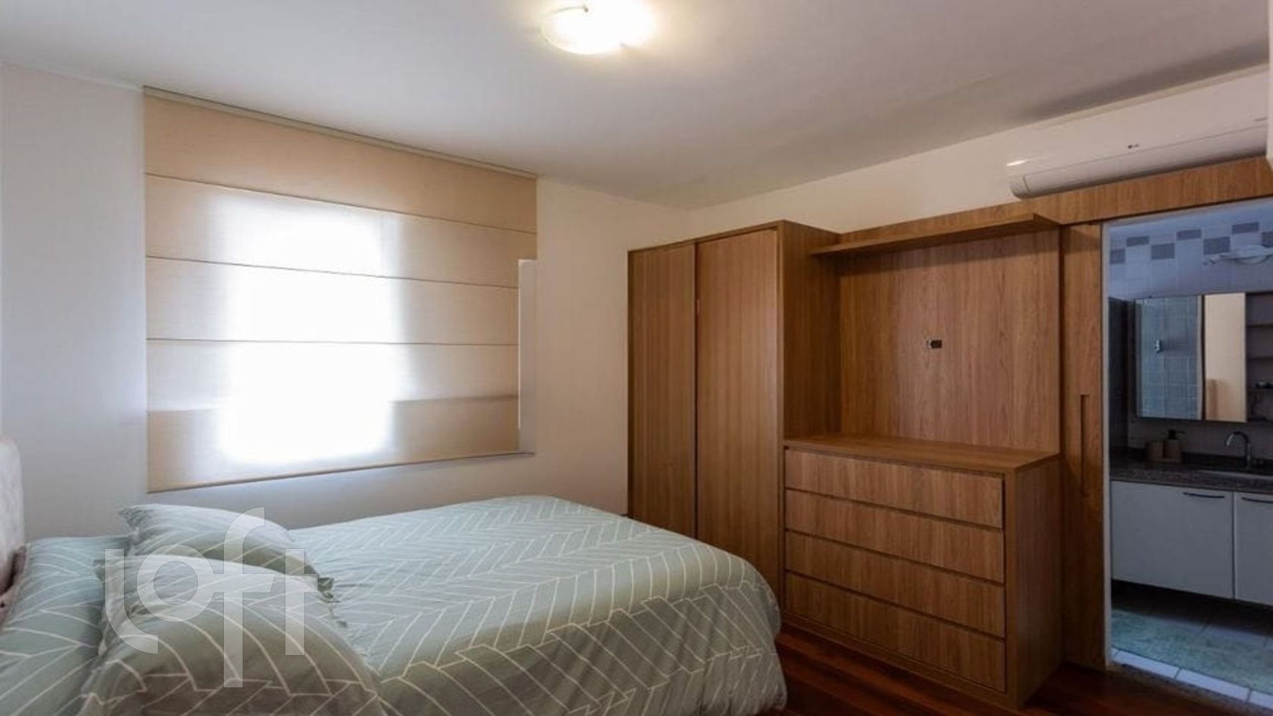 Apartamento à venda com 2 quartos, 70m² - Foto 4